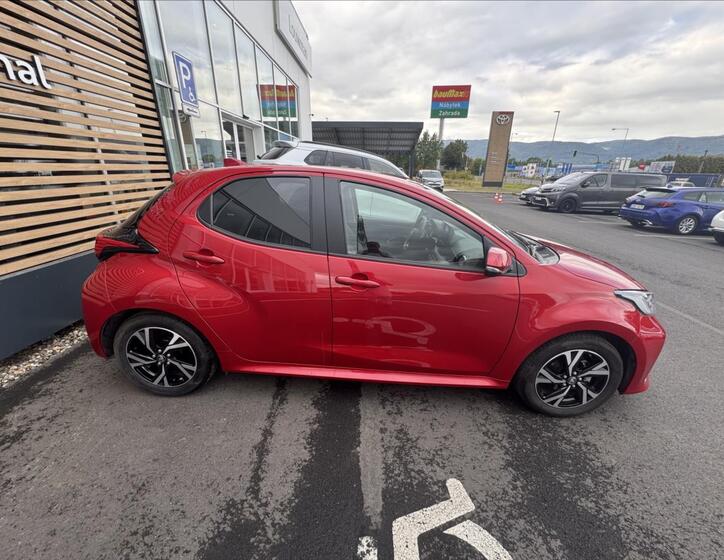 Toyota Yaris 17