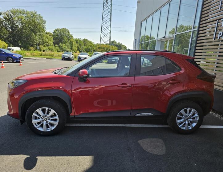 Toyota Yaris Cross 4