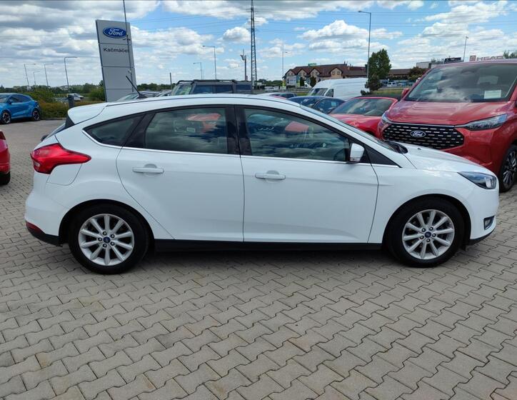 Ford Focus 6