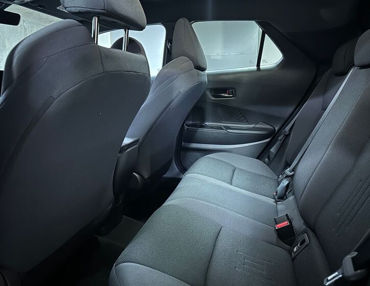 Toyota C-HR 10