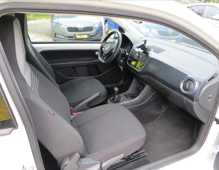 Volkswagen up! 9