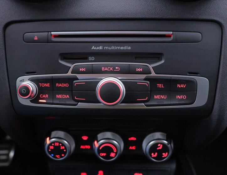 Audi S1 28