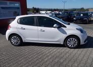 Peugeot 208 8