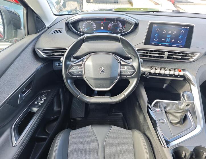 Peugeot 5008 18