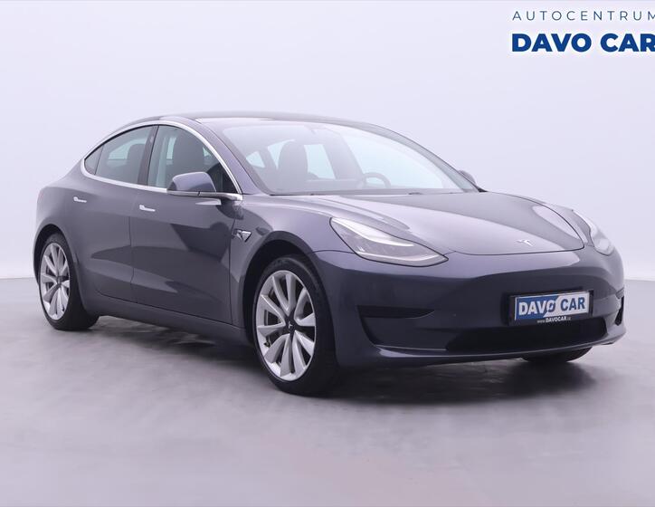 Tesla Model 3 1