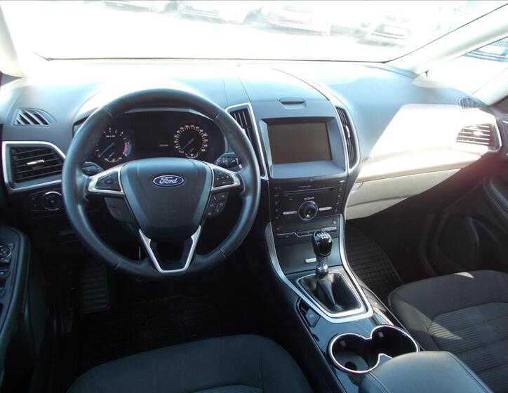 Ford Galaxy 15
