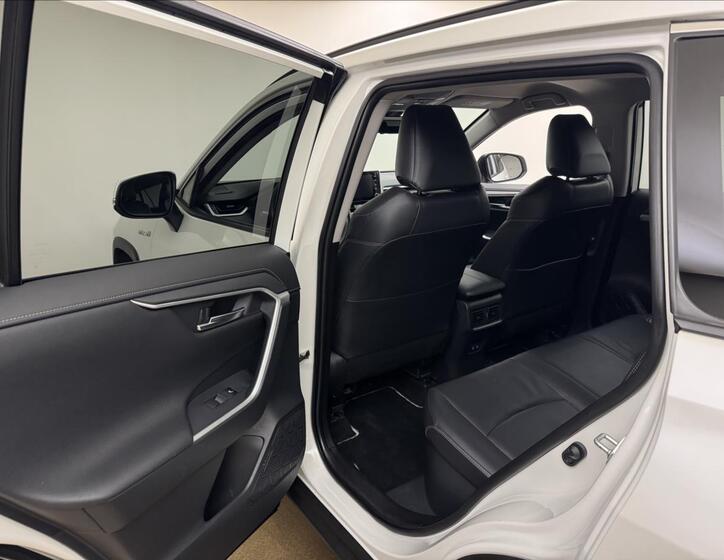Toyota RAV4 37