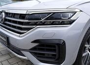 Volkswagen Touareg 16