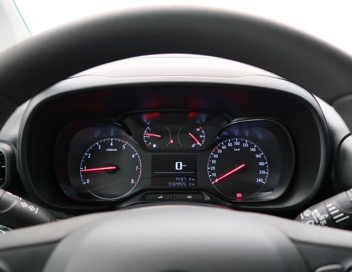 Opel Combo 18