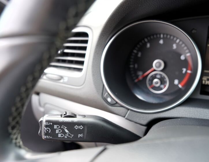 Volkswagen Golf 23