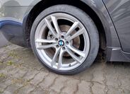 BMW Řada 7 23
