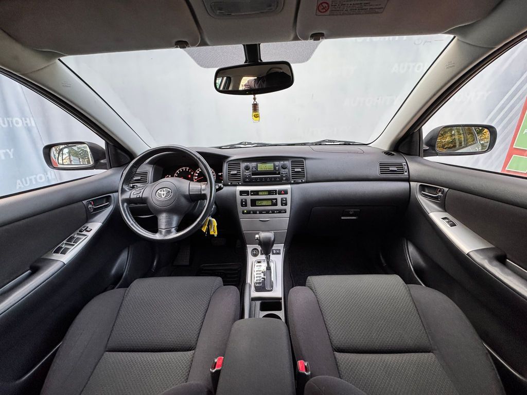 Toyota Corolla 13