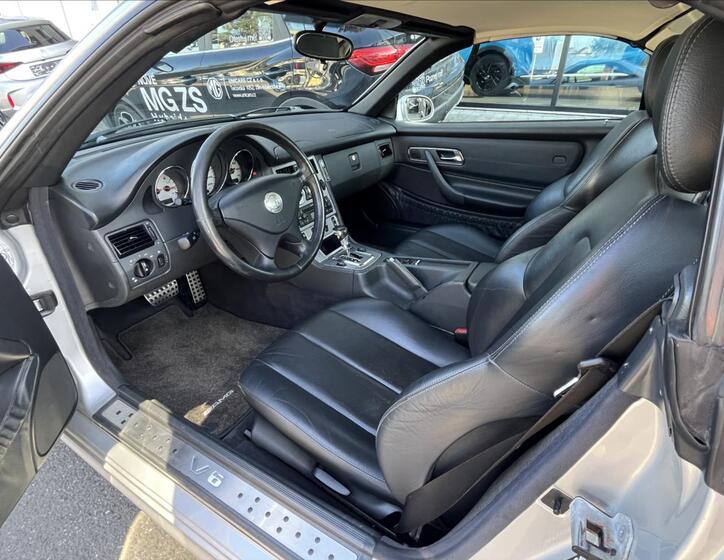 Mercedes-Benz SLK 10