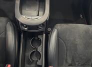 Hyundai IONIQ 13