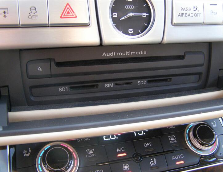 Audi A8 57