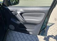 Toyota RAV4 17