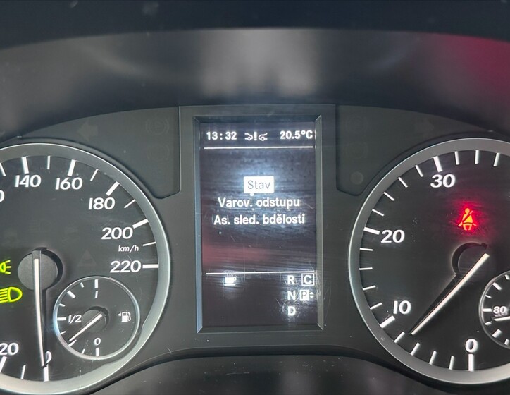 Mercedes-Benz Vito 27