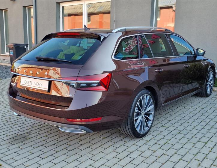 Škoda Superb 10