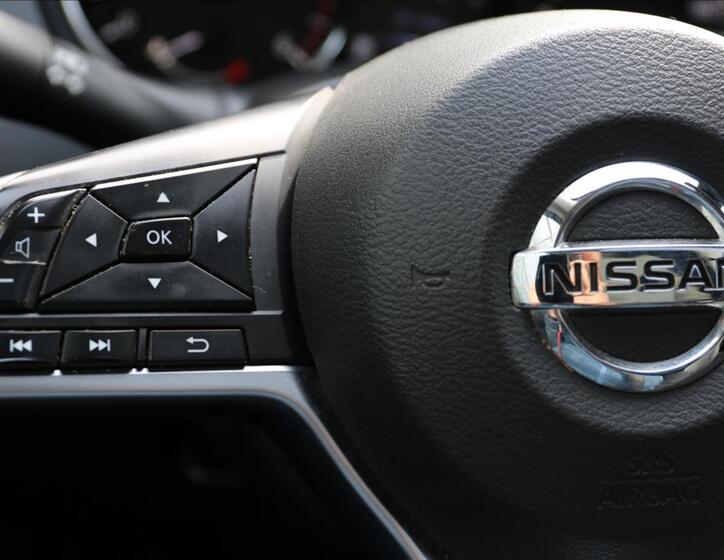 Nissan X-Trail 25