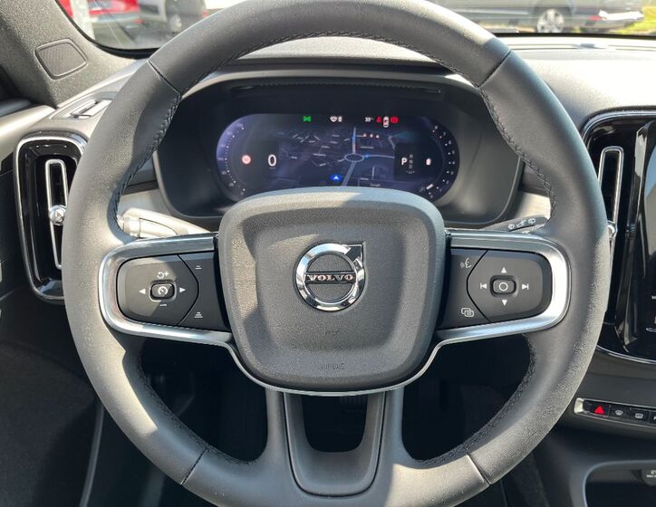 Volvo XC40 6