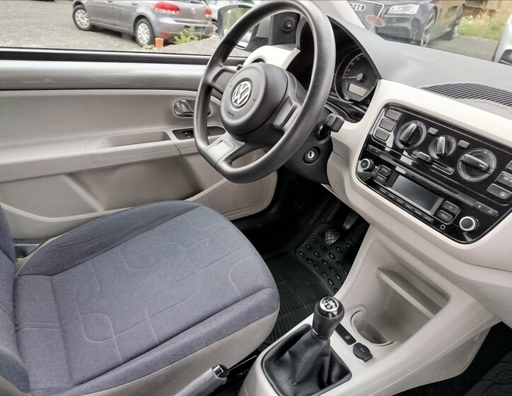 Volkswagen up! 26