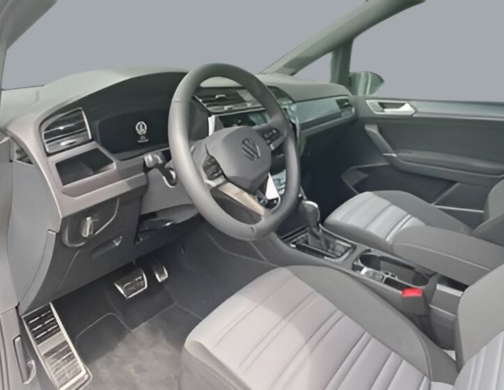 Volkswagen Touran 4