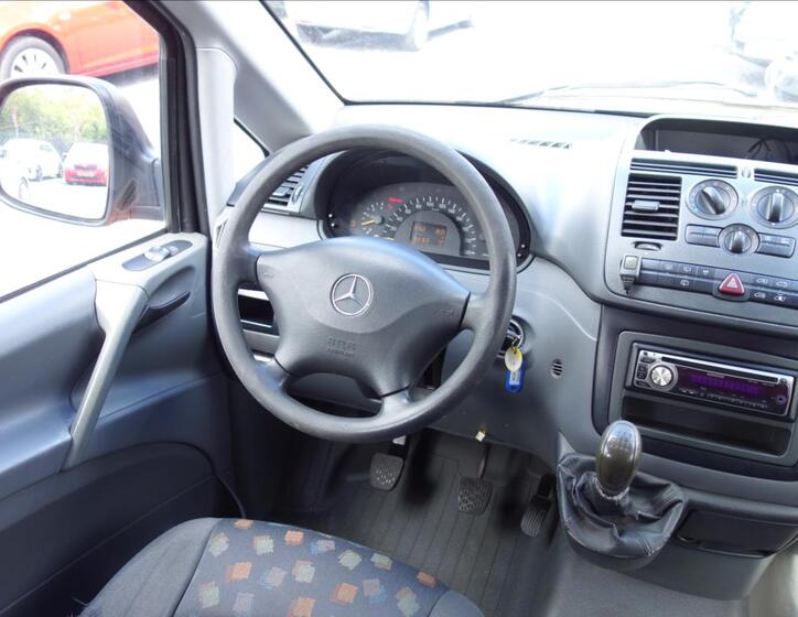 Mercedes-Benz Vito 18