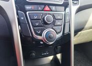 Hyundai i30 14