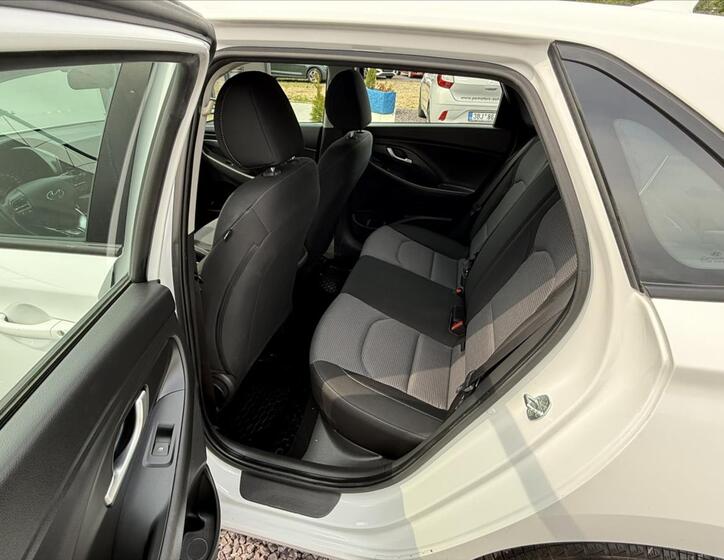 Hyundai i30 20