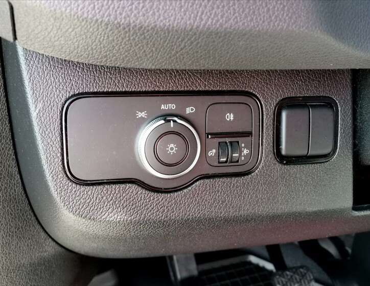 Mercedes-Benz Sprinter 14