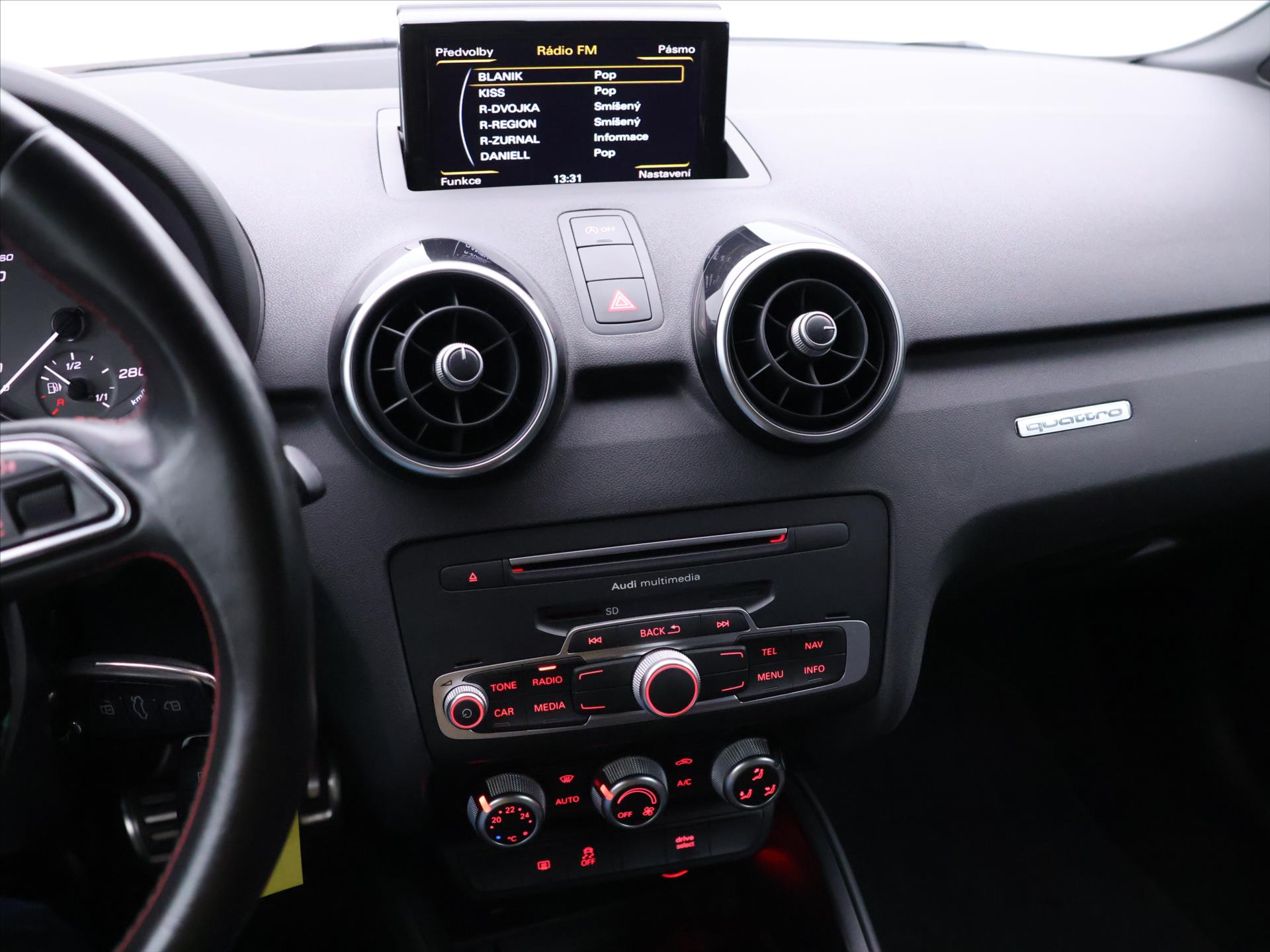Audi S1