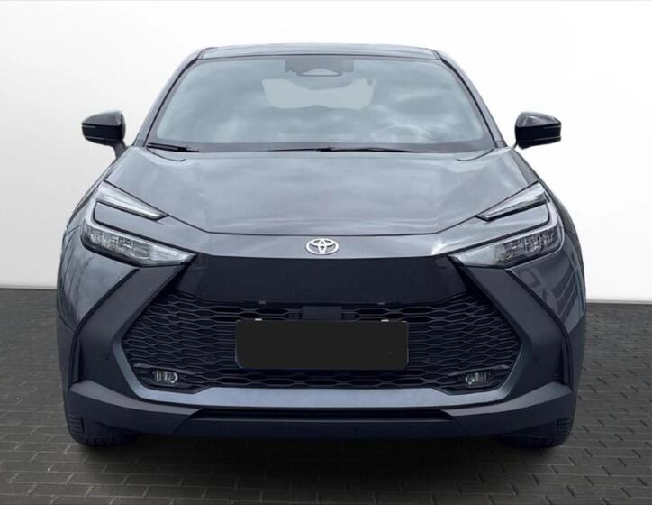 Toyota C-HR 2