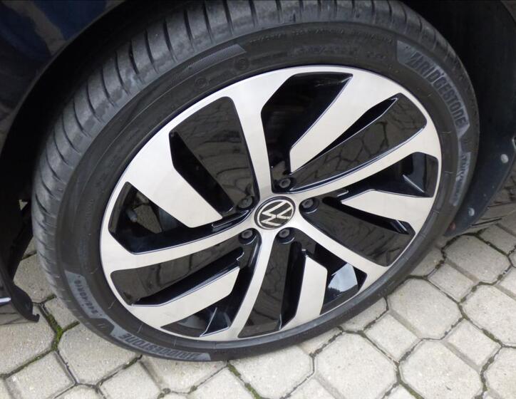 Volkswagen Arteon 79
