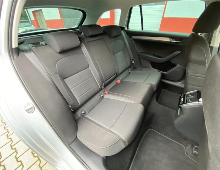 Škoda Superb 18
