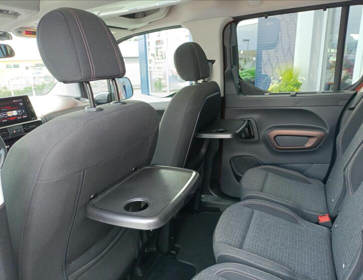 Peugeot Rifter 14