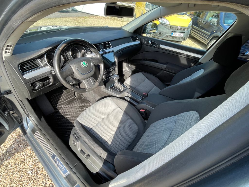 Škoda Superb