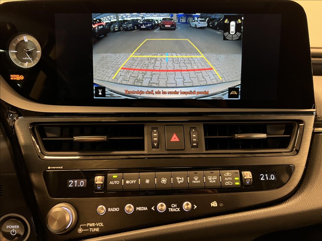 Lexus ES 300h
