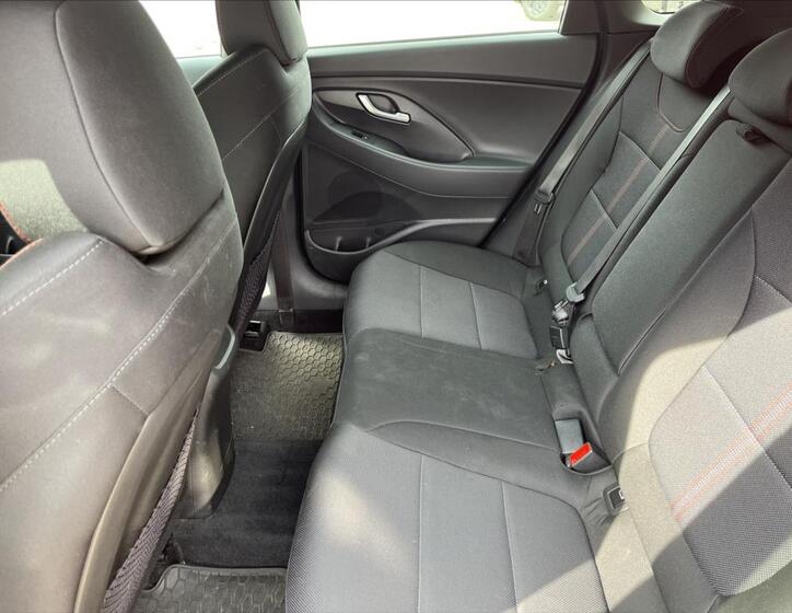 Hyundai i30 12