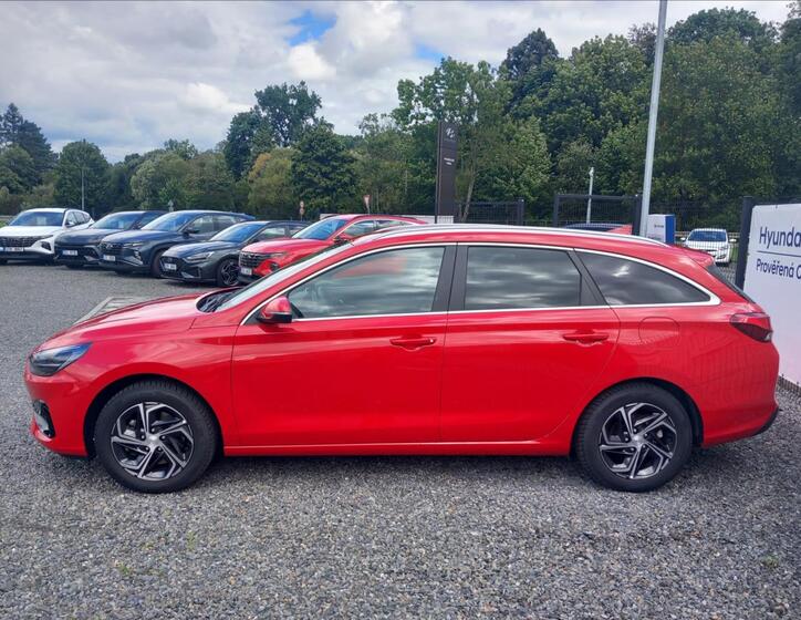 Hyundai i30 4