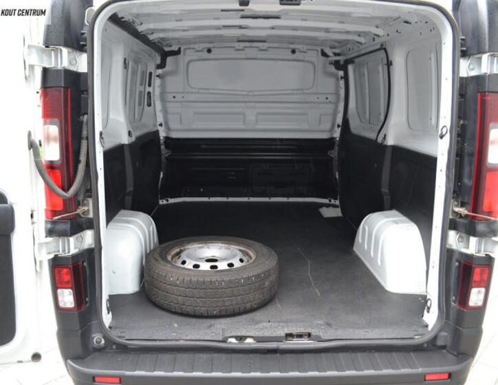 Renault Trafic 15