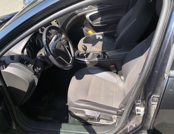 Opel Insignia 5