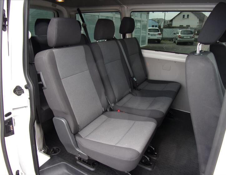 Volkswagen Transporter 11