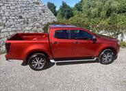 Isuzu D-Max 8