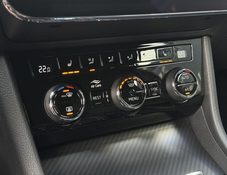 Škoda Superb 32