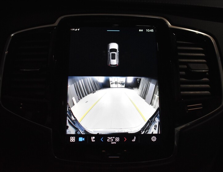 Volvo XC90 22