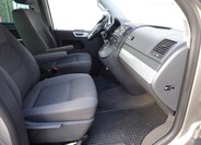 Volkswagen Multivan 13