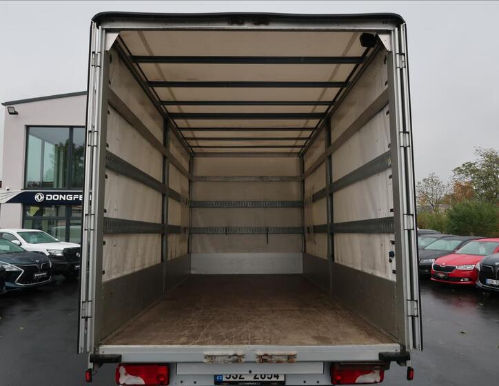 Mercedes-Benz Sprinter 19