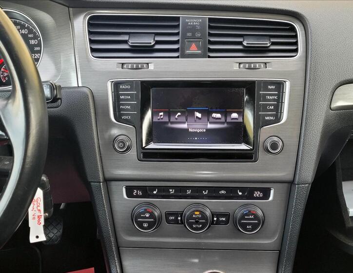 Volkswagen Golf 27