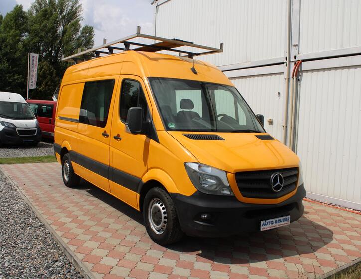 Mercedes-Benz Sprinter 2