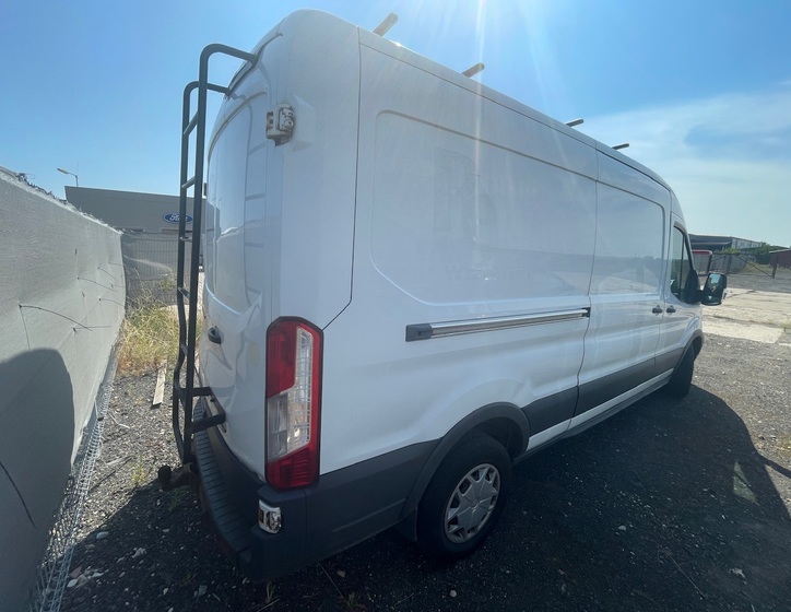Ford Transit 4